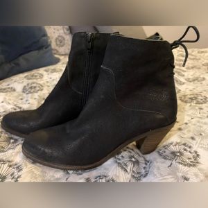 Lucky Brand Size 8 Black Leather Side-Laced Heeled Bootie